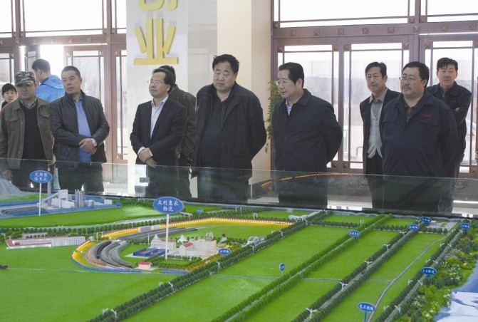 內蒙古環保聯合會會長蘇青一行來集團參觀考察