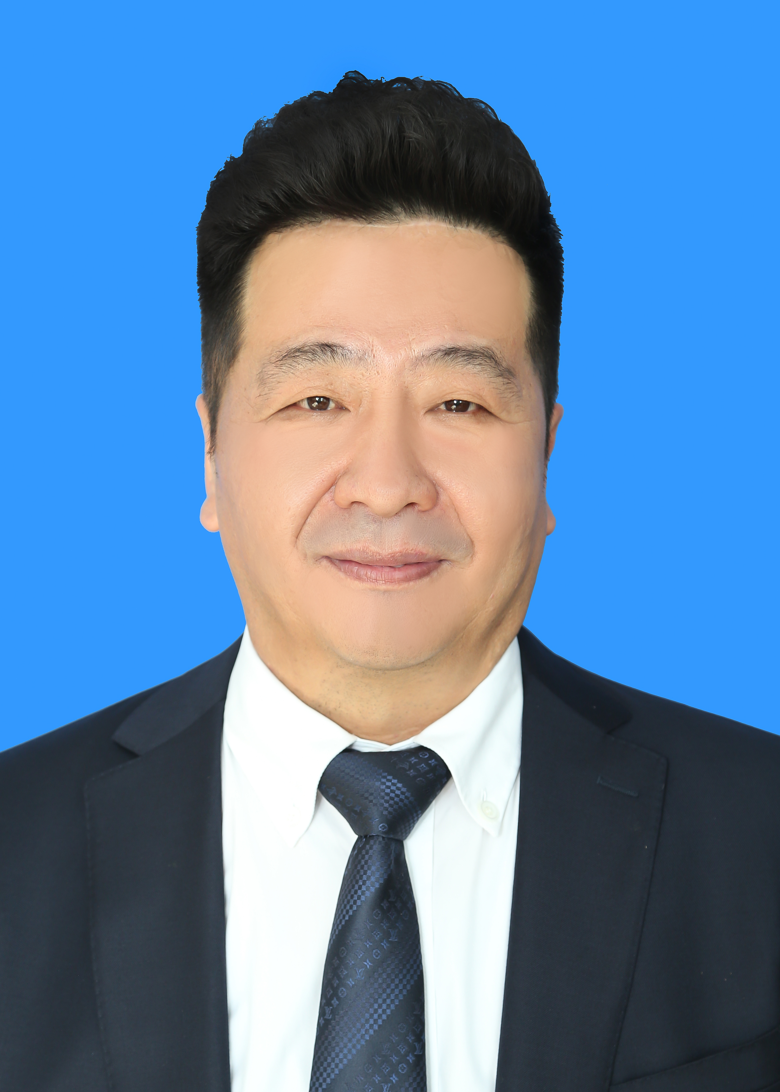 馬文義  集團(tuán)董事、董事長(zhǎng)、總經(jīng)理