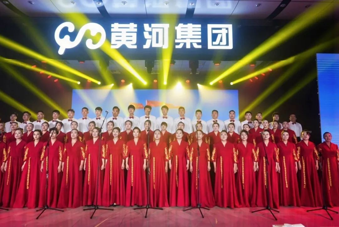集團創業40周年文藝匯演合唱